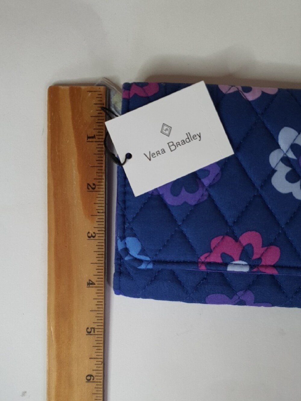 Vera Bradley Trifold Wallet In Ellie Flowers + Free Gift - Picture 8 of 8